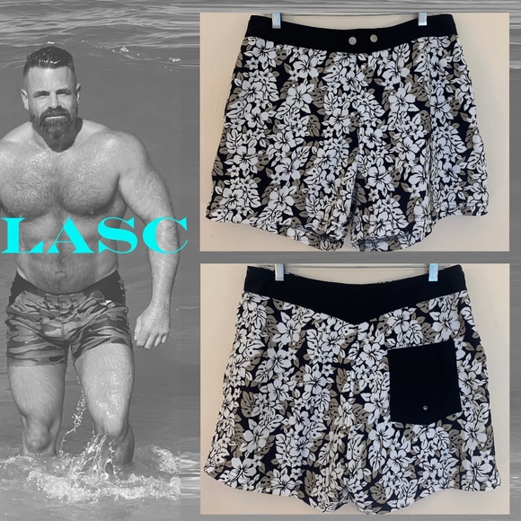 LASC Floral Swim Trunks 32 Waist 100% polyester Snap velcro closure - Picture 1 of 3